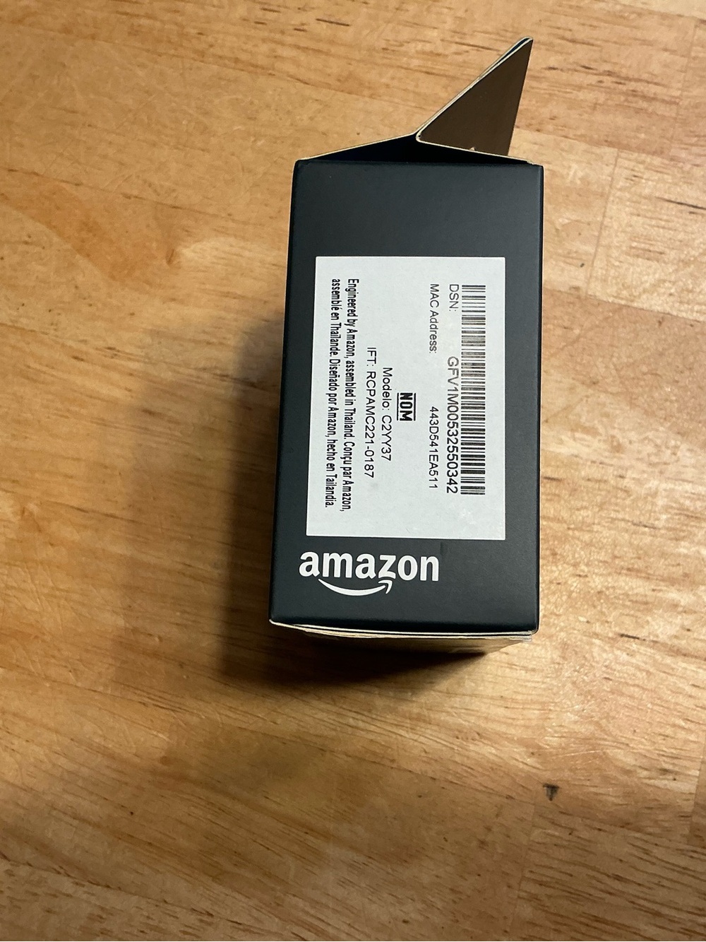 Amazon White Smart Plug - Wi‑Fi Outlet Adapter - Picture 3 of 4